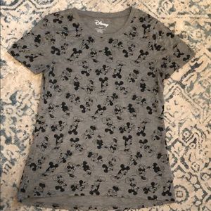 Disney Minnie Mickey gray black tee size large